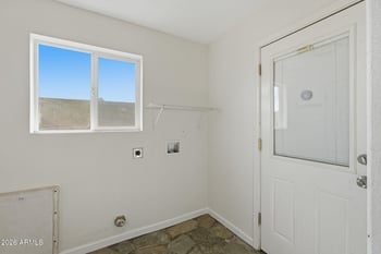 1461 63rd Pl, Mesa, AZ 85205