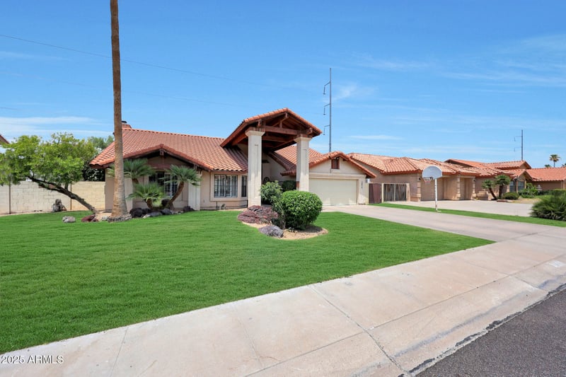 14610 7th Pl, Phoenix, AZ 85022