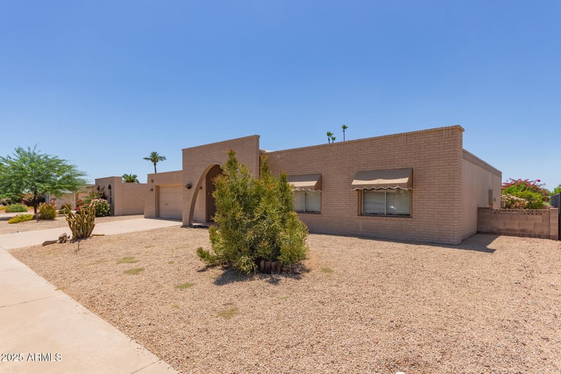 14610 Bolivar Dr, Sun City, AZ 85351