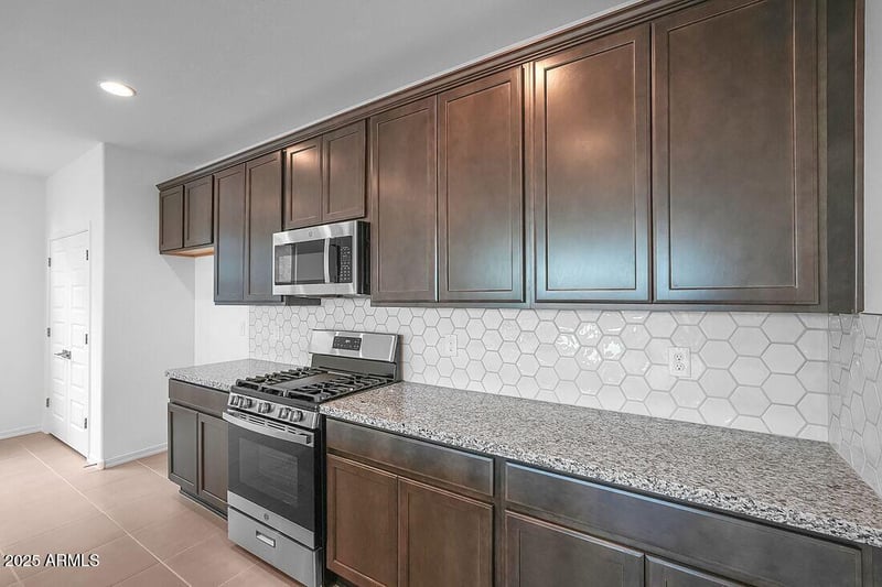 14615 Sand Hills Rd, Surprise, AZ 85387