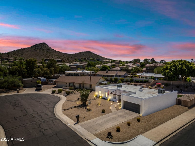 14616 28th Pl, Phoenix, AZ 85032