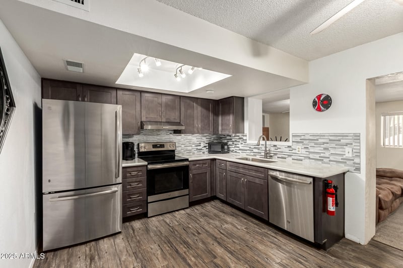 14616 33rd St, Phoenix, AZ 85032
