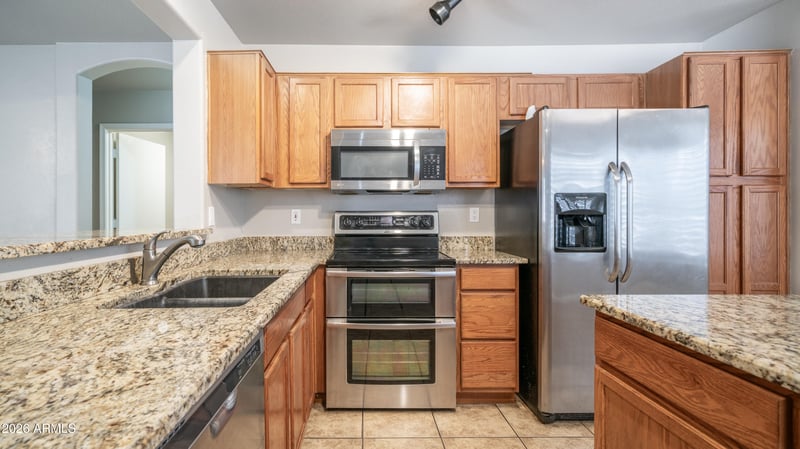 1462 19th Ave, Apache Junction, AZ 85120