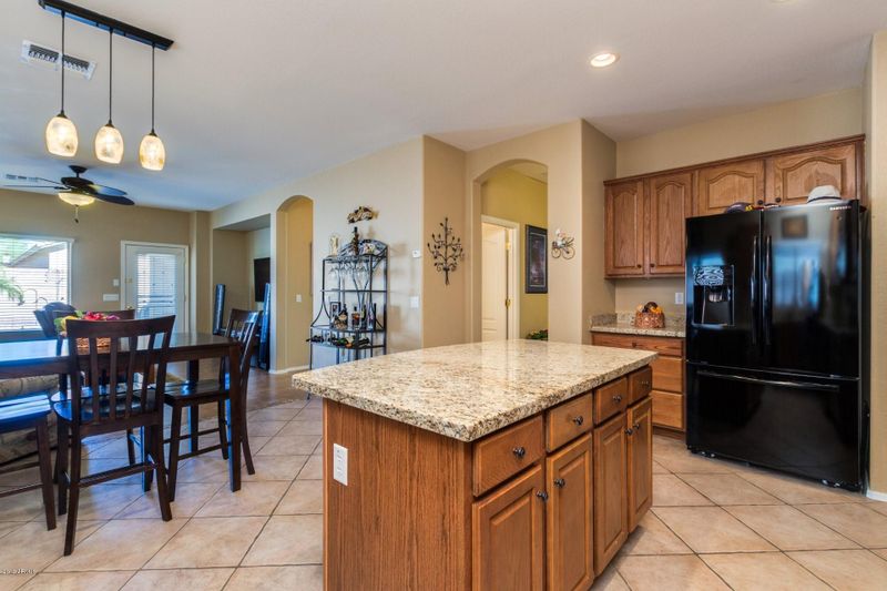 14622 W Crocus Dr, Surprise, AZ 85379