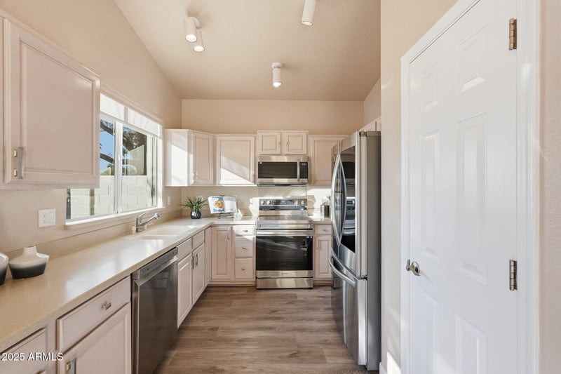 14624 90th Ln, Peoria, AZ 85381