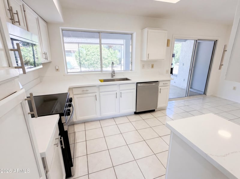 14624 Blackwood Dr, Sun City West, AZ 85375