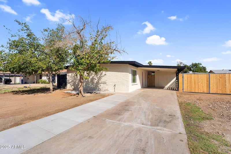 14627 33rd Ave, Phoenix, AZ 85053