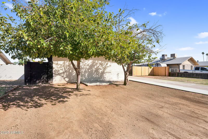 14627 33rd Ave, Phoenix, AZ 85053