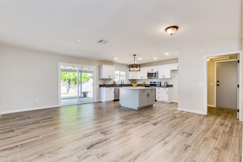 14631 N 26th Ave, Phoenix, AZ 85023