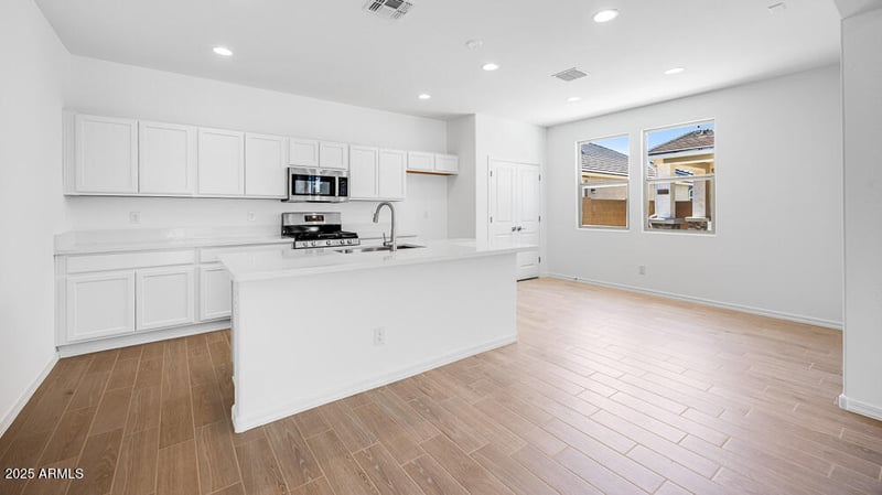14636 Sand Hills Rd, Surprise, AZ 85387