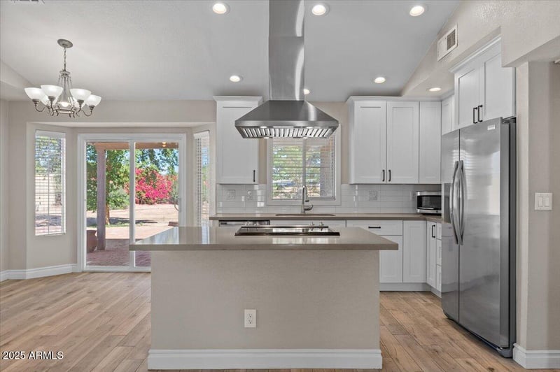 14637 39th Way, Phoenix, AZ 85032