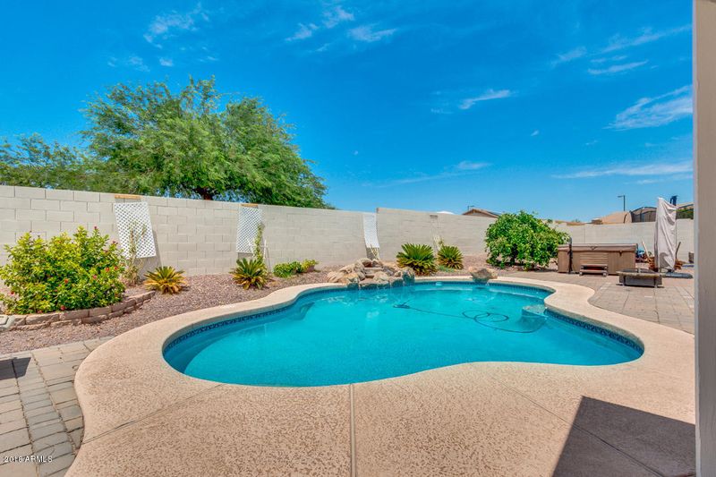 1464 S 226th Dr, Buckeye, AZ 85326