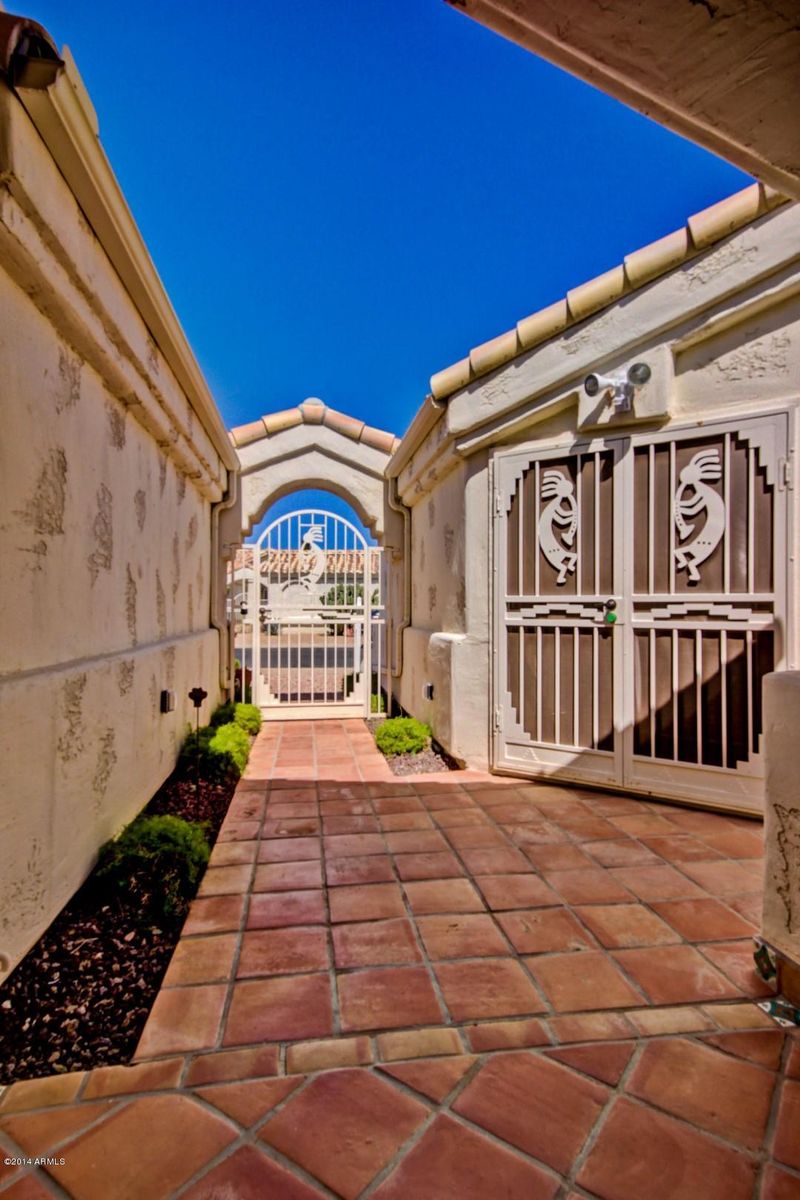 14643 W Fox Tail Dr, Surprise, AZ 85374