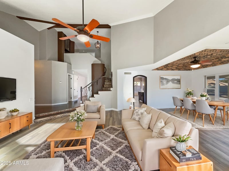 14645 25th Pl, Phoenix, AZ 85048