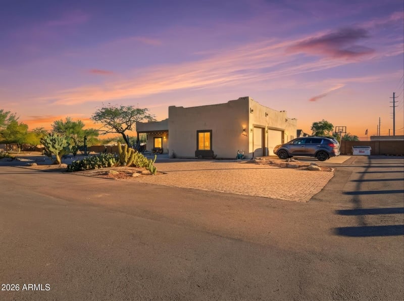 14645 Molly Ln, Surprise, AZ 85387