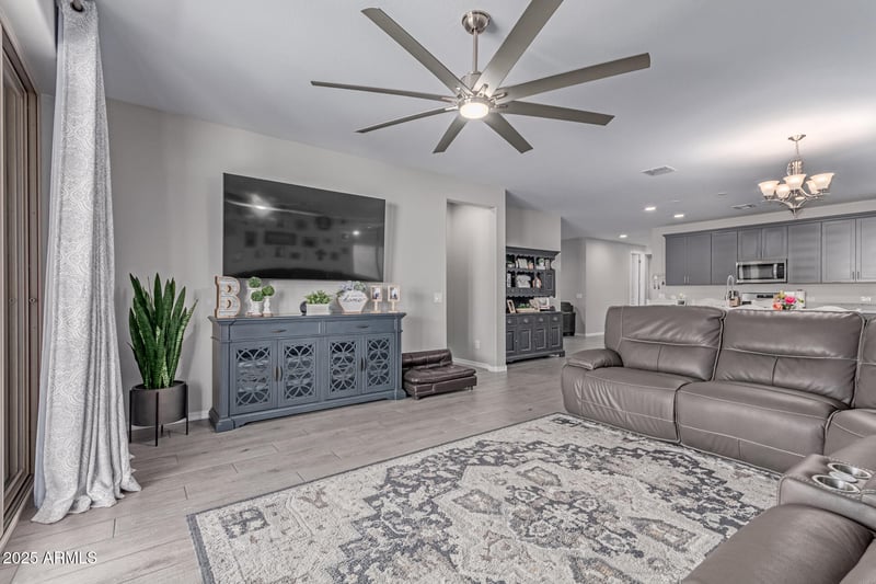 14658 Aster Dr, Surprise, AZ 85379