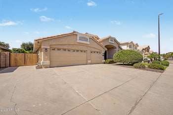 1466 Spur Ave, Gilbert, AZ 85296