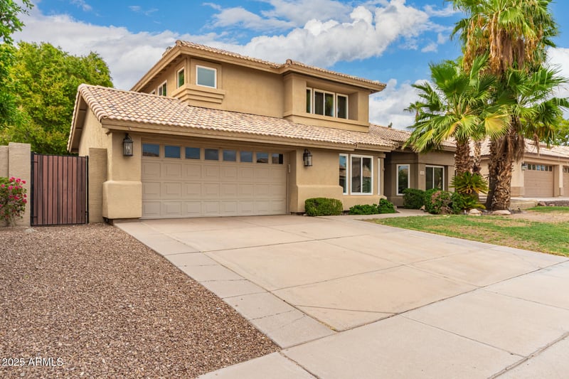 14660 25th Pl, Phoenix, AZ 85048