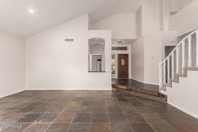 14660 25th Pl, Phoenix, AZ 85048