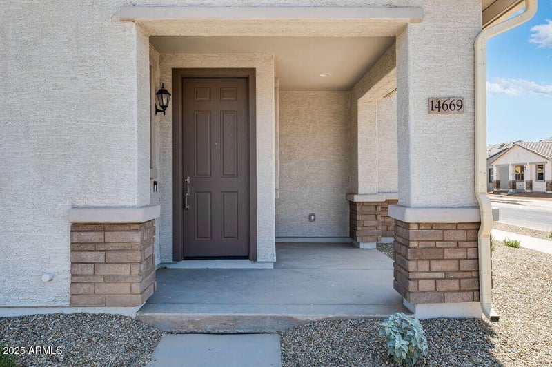 14669 Sand Hills Rd, Surprise, AZ 85387