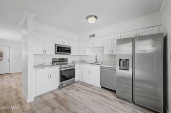 1467 Lazona Dr, Mesa, AZ 85204