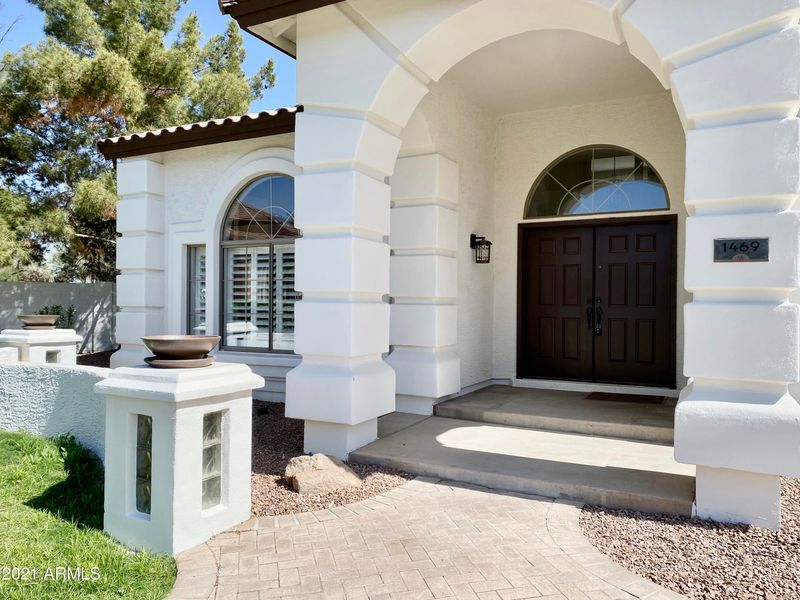 1469 E Canyon Way, Chandler, AZ 85249