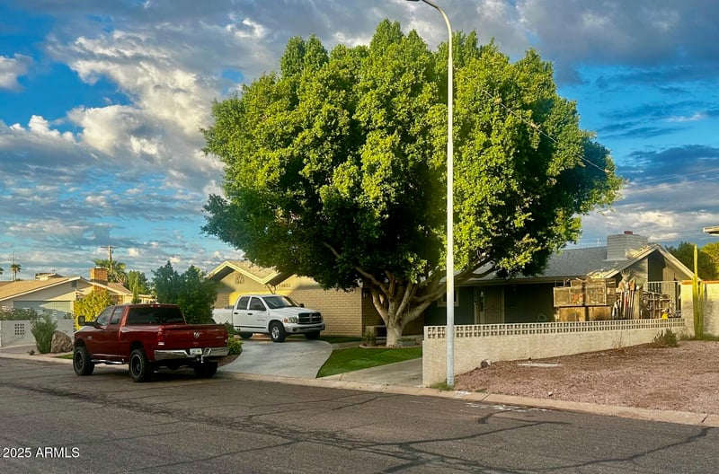 147 57th Pl, Mesa, AZ 85205