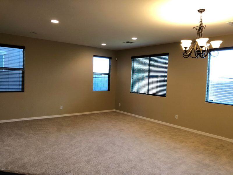 147 E Canyon Way, Chandler, AZ 85249