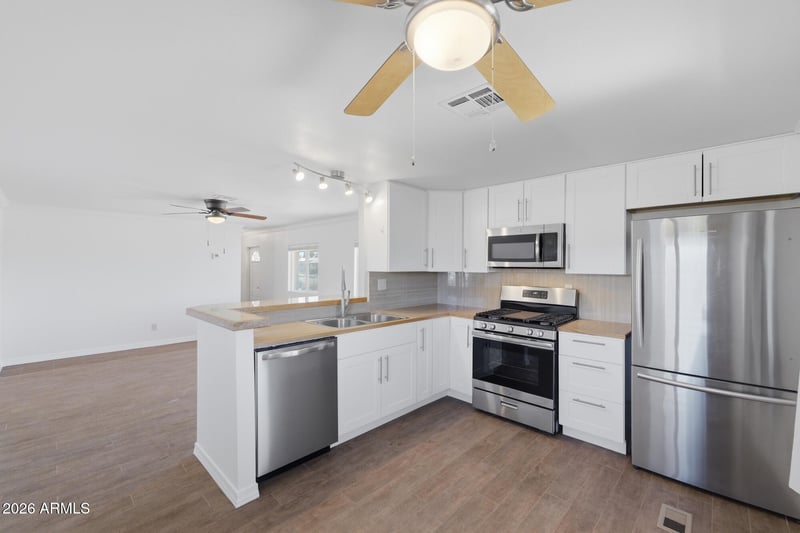 147 84th Way, Mesa, AZ 85208