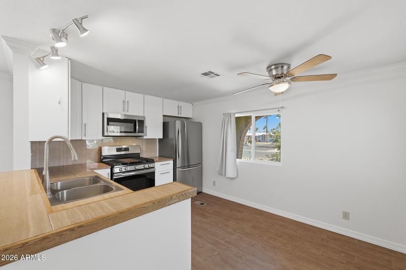147 84th Way, Mesa, AZ 85208