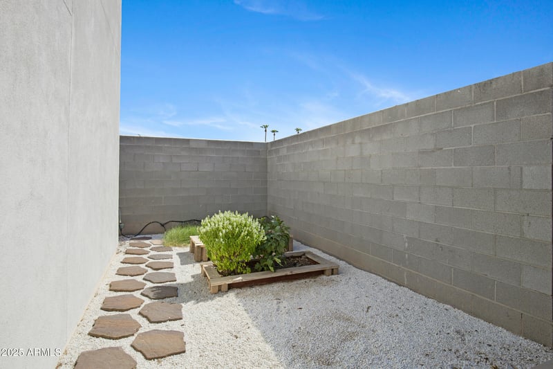 1470 Rita Ln, Tempe, AZ 85281
