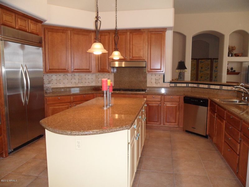 14704 E Summit Dr, Scottsdale, AZ 85268