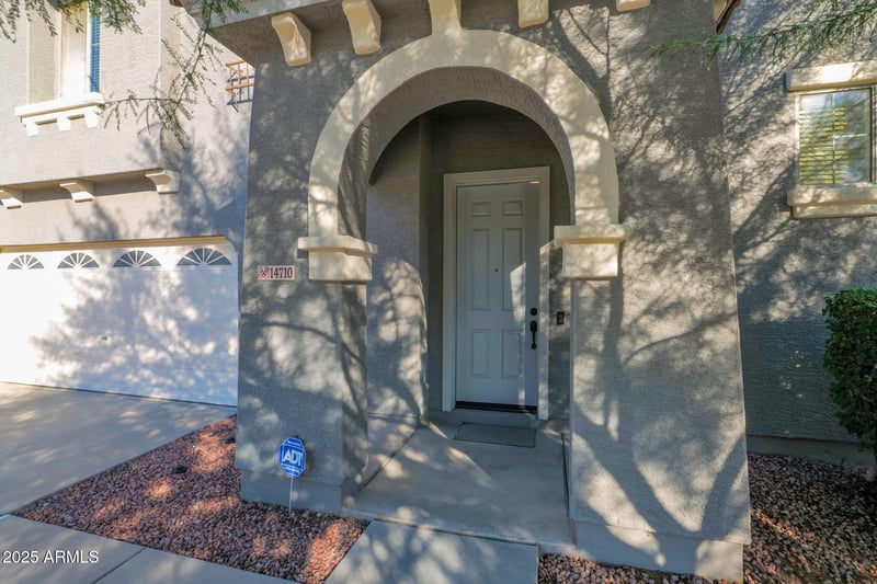 14710 Laurel Ln, Surprise, AZ 85379