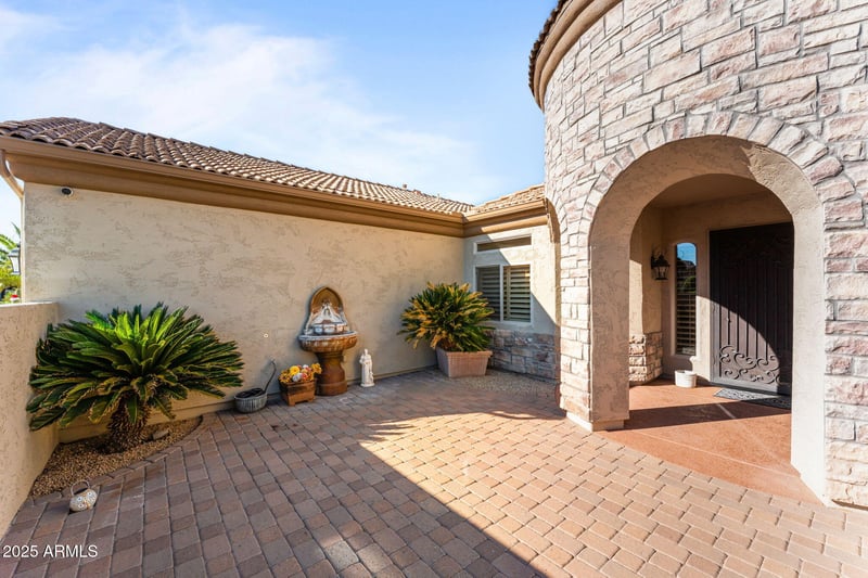 14732 W Carbine Ct, Sun City West, AZ 85375