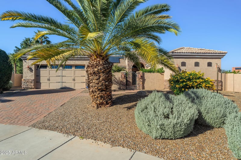 14742 Black Gold Ct, Sun City West, AZ 85375