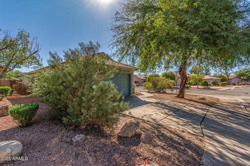 14755 Maui Ln, Surprise, AZ 85379