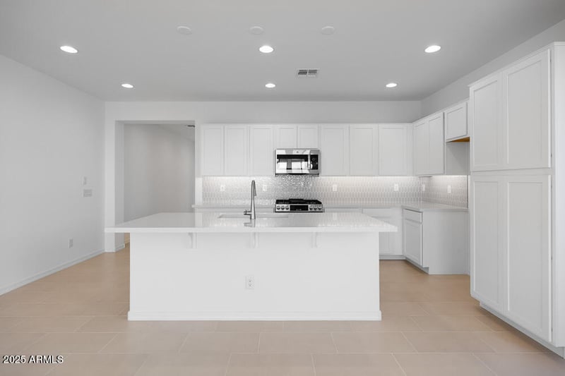 14777 Soft Wind Dr, Surprise, AZ 85387