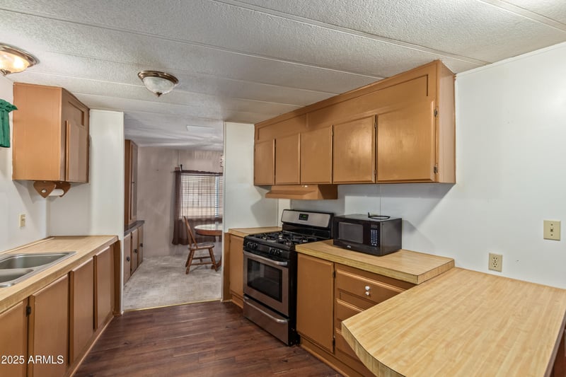 1479 Delaware Dr, Apache Junction, AZ 85120