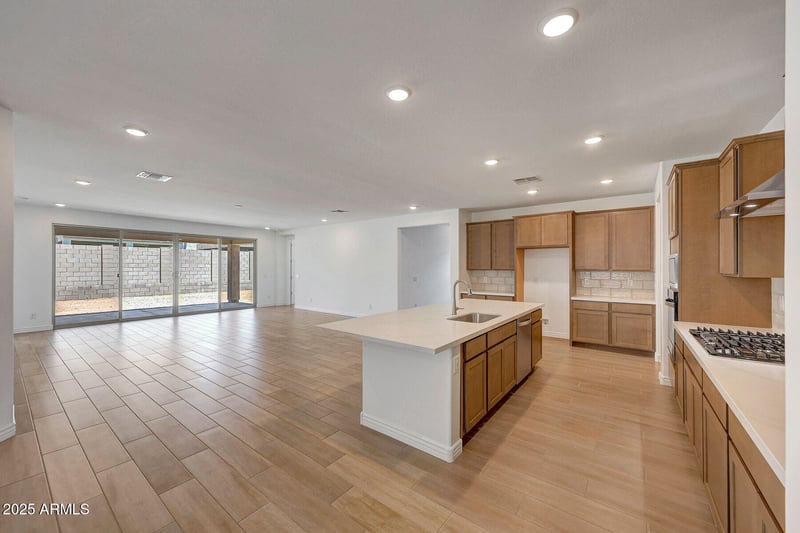14792 Lariat Ln, Surprise, AZ 85387