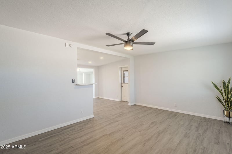 148 Glenview Dr, Mesa, AZ 85213