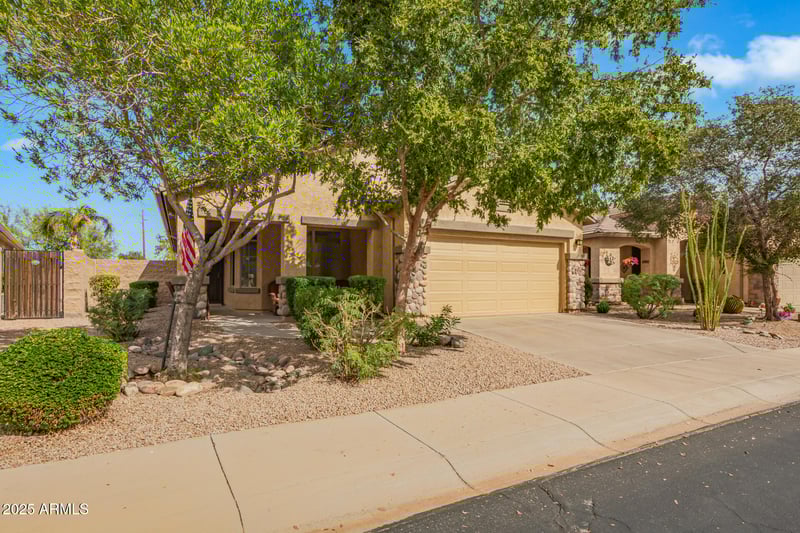 148 Latigo Cir, San Tan Valley, AZ 85143