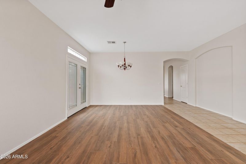 1480 W Hawk Way, Chandler, AZ 85286