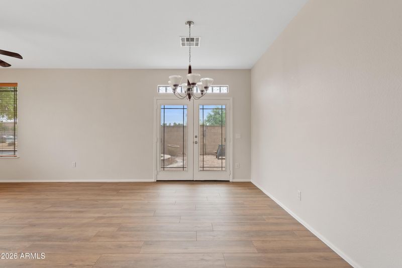 1480 W Hawk Way, Chandler, AZ 85286