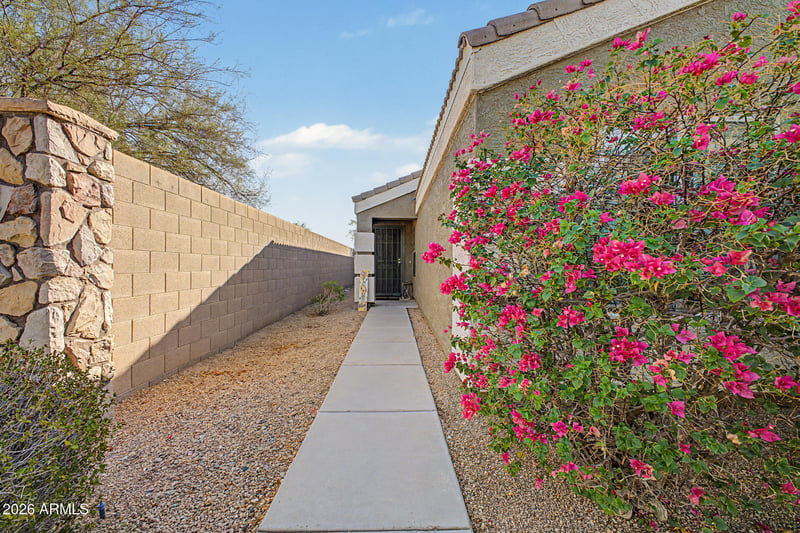 14804 N El Frio St, El Mirage, AZ 85335