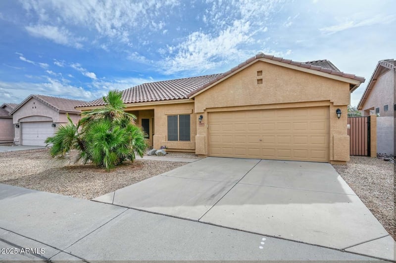 14805 Honeysuckle Ln, Surprise, AZ 85374