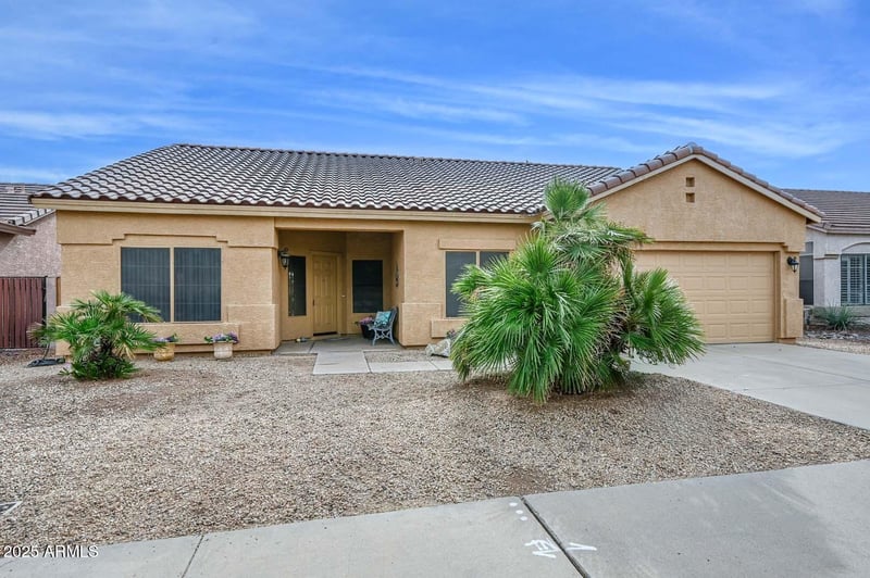 14805 Honeysuckle Ln, Surprise, AZ 85374