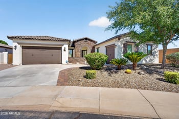 1481 S Carriage Ln, Chandler, AZ 85286