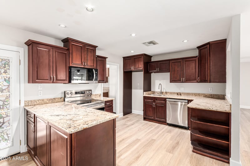 14814 35th Ave, Phoenix, AZ 85053