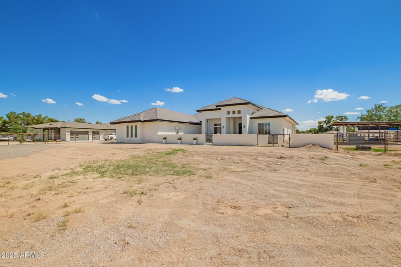 14817 Chandler Heights Rd, Chandler, AZ 85249