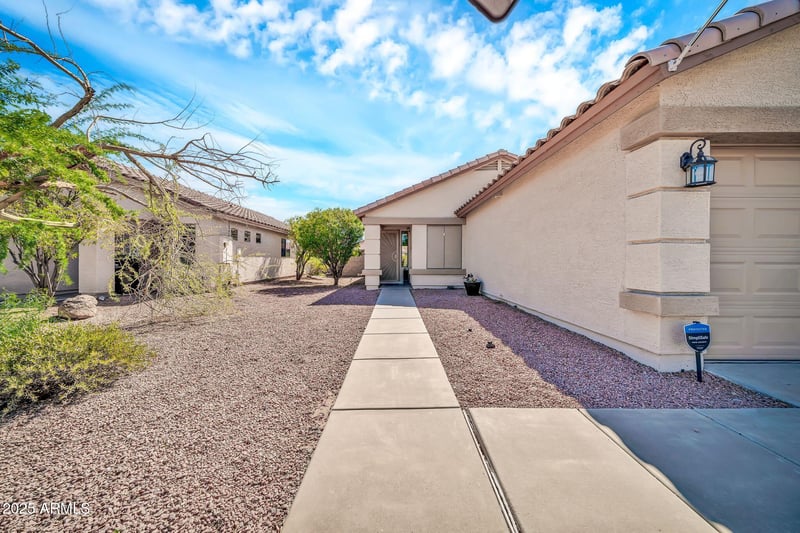 14817 Redfield Rd, Surprise, AZ 85379